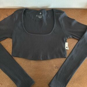 Adidas gray,crop,long sleeve ribbed round necklace line top size small